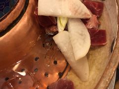 苏尼特冰煮羊-毛辣果·贵州红酸汤牛肉火锅(西单店)