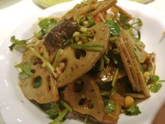 -鑫小城故事·砂锅·排骨藕汤(兴业路店)