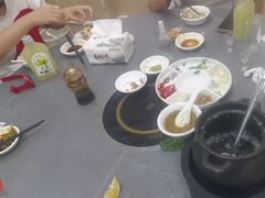 -官塘陈记鱼生·潮汕砂锅粥·牛肉火锅(潮枫路总店)