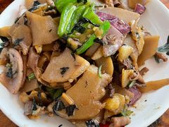 酸笋炒鸡杂-香竹农庄•传统竹筒饭(十年店)