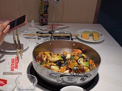 -七欣天香辣蟹火锅(闵行浦江欢乐颂店)