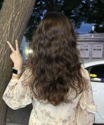 -十六番发型师事务所