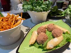 肉丸子-一叶一世界·素食餐厅(锦华万达店)