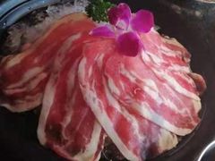 -老牌坊云南鱼豆花火锅(哈西万达店)
