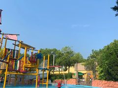 -热带风暴水上乐园