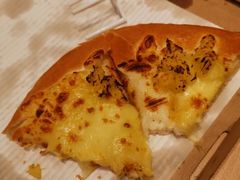 超值榴莲菠菠块块果肉披萨-必胜客(海滨店)