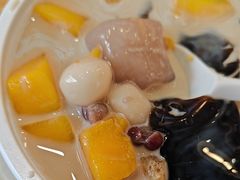 -黄氏水牛奶甜品世家(空港新天地店)