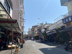 -溪岸路花鸟市场
