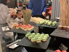 -上海西藏大厦万怡自助餐厅(徐汇店)