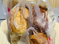 椰蓉面包-钟楼大面包