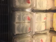 -红宝石·鲜奶小方·海派西点房(浦三店)