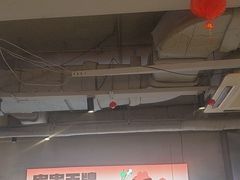 -佰人王串串香火锅(洋珠巷店)