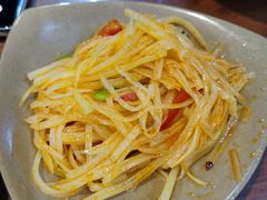 -亮亮面馆(经六路店)