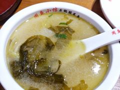 石锅酸菜鱼-周鱼小馆石锅酸菜鱼(活力汇店)