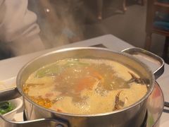 -领鲜活海鲜榴莲自助火锅(东门店)