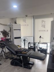 -龙之吻专业刺青·手工耳洞·纹身去色