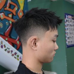 -海文先生国潮烫染男士理发馆