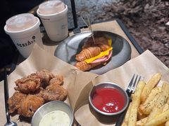 -J Create城市露营咖啡·简餐·宠物(上海动物园店)