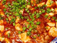 豆腐烧脑花-乐山食古香跷脚牛肉