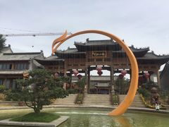 -雪山彩虹谷景区