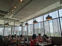 -ROAST coffee & eatery