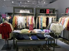 -URBAN REVIVO(北京斯普瑞斯奥特莱斯店)