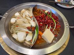 -沸炉重庆老火锅(军事博物馆店)