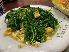 沙葱炒鸡蛋-壹阁胡羊焖饼(特色小吃街店)