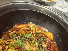 -咱屯子铁锅炖直营店(保利店)