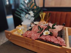 -铭牛烧肉·和牛海鲜自助(高新月牙湖店)