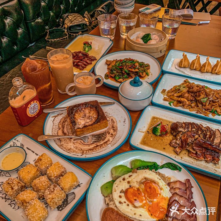 重庆小曼谷紫薇路超火🔥粤式餐吧好美味‼️