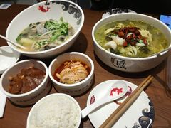 -渝是乎酸菜鱼(龙旗购物中心店)