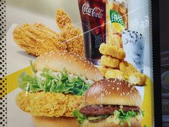 -麦当劳(上海虹桥站30B检票口楼上)