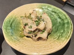 -铭牛烧肉·和牛海鲜自助(高新月牙湖店)