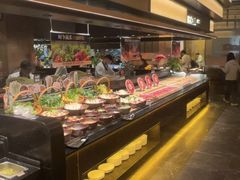 -钱小奴海鲜自助黑金店(杭州滨江龙湖店)