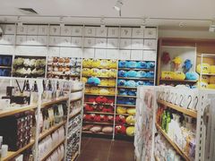 -名创优品(广东省广州琶洲保利广场店)