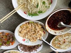 -正宗胖子抻面馆(岭东路店)