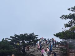 -黄山光明顶山庄
