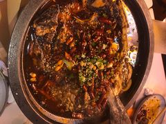 香辣烤鱼-鸣记脆皮烤鱼·海鲜烤鱼(三八广场店)