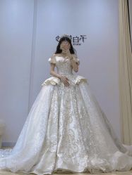 -予白婚纱礼服馆