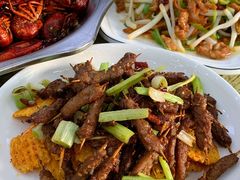 -丹水桥地锅鱼·翘嘴鲌·地方特色全鱼宴(丹江口大坝店)