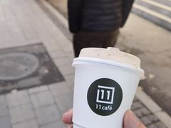 热拿铁-十一咖啡(青年大街工厂店)