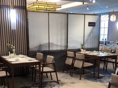 -满江红四季餐厅 · 国家五钻级酒家(新纪元大酒店店)