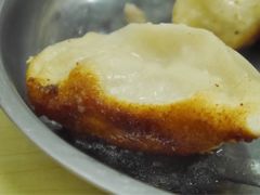 -黄阿姨锅贴大王(万航渡路店)