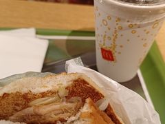 -麦当劳(龙洞店)