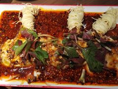 -有红鸡毛店·川菜(建设路店)