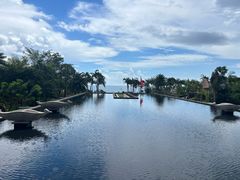 -亚龙湾喜来登·美景台大堂吧