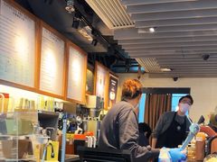 -星巴克(香港国际机场44号闸店)