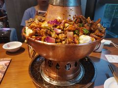 -炉小二铜锅牛蛙•川湘菜(三里屯店)