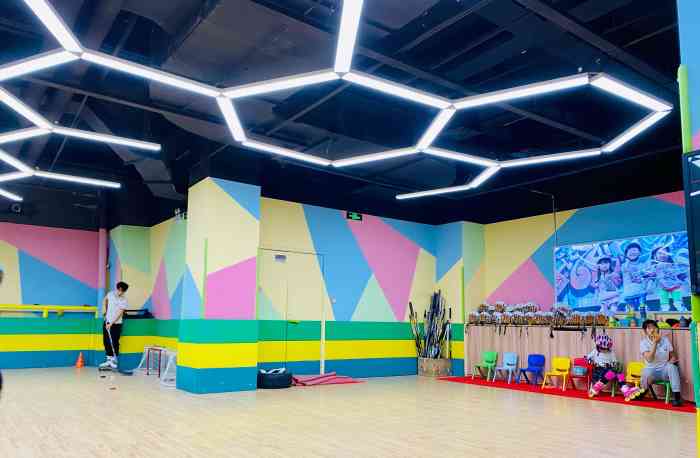 悠吖轮滑馆(近铁城市广场店)-"孩子本来胆子很小,现在锻炼了身体也